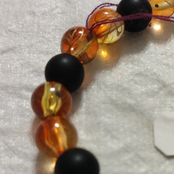 Artemis's Gems custom-made beaded bracelet with metal orb charm - Picture 6 of 7